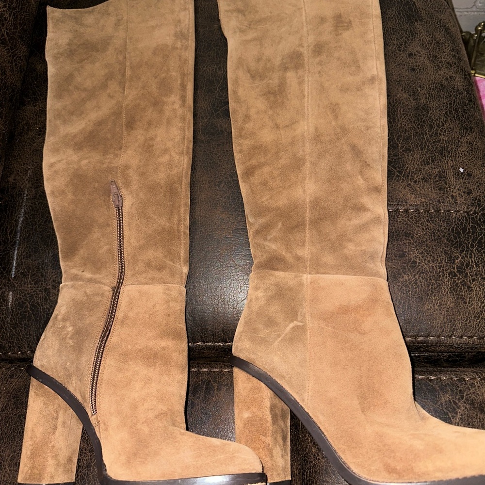 Gianni Bini Tan Heeled Boots